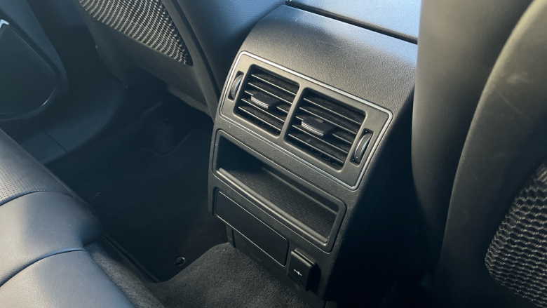 Jaguar F-Pace 2.0 D200 R-Dynamic Black 5dr Auto AWD Diesel Estate